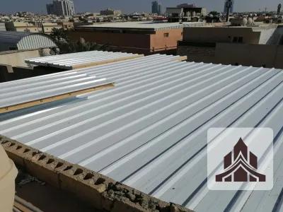 أسعار وتركيب غرف الساندوتش بانل في مكة - دليل شامل 2025