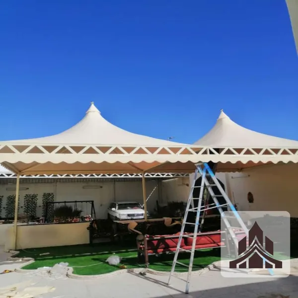 مظلات هرمية مثالية للحدائق والمنتزهات والاستراحات