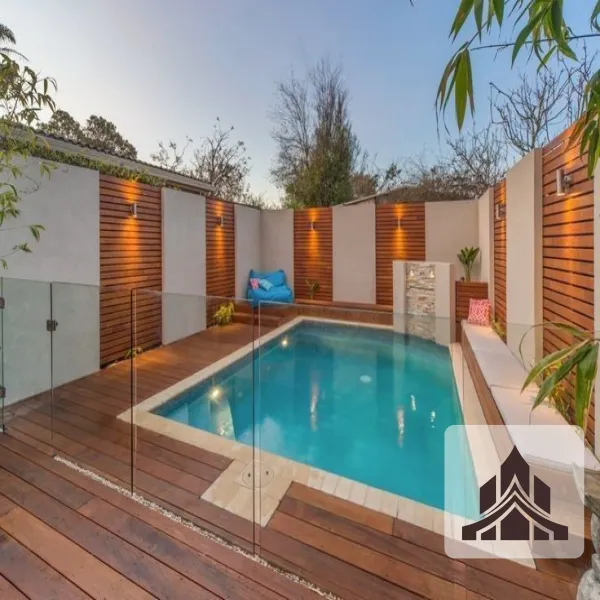 مظلات مسابح بألوان جذابة تناسب ديكور المسبح