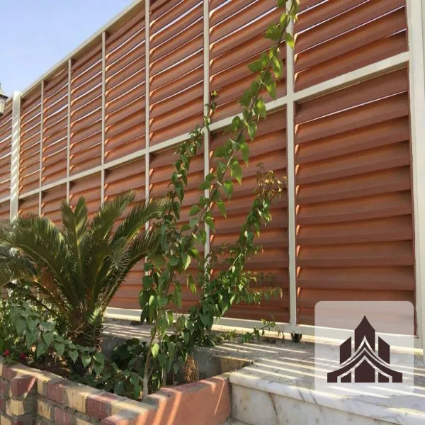 نستخدم خامات خشبية فاخرة ومستوردة عالية الجودة