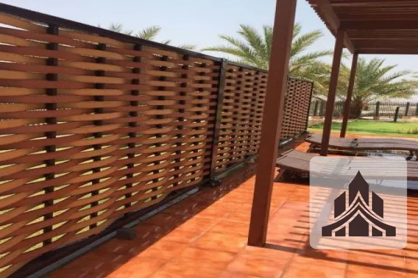 سواتر خشبية بتصاميم كلاسيكية