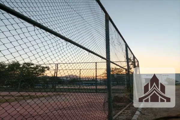 شبوك للمزارع والحدائق