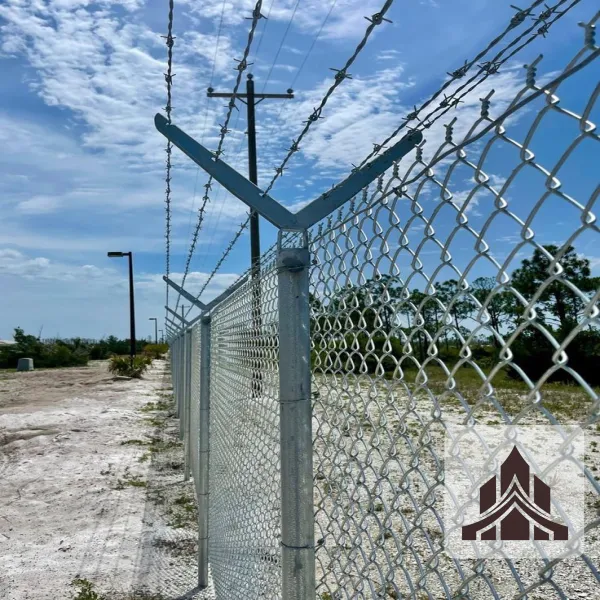 شبوك حديد مجلفن عالية الجودة في مكة المكرمة - مقاومة للصدأ وطويلة العمر