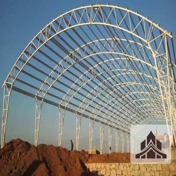 هناجر صناعية متينة مصممة لتحمل الأحمال الثقيلة