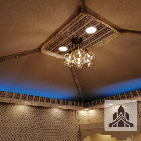 بيوت شعر بديكورات تقليدية وحرفية متقنة