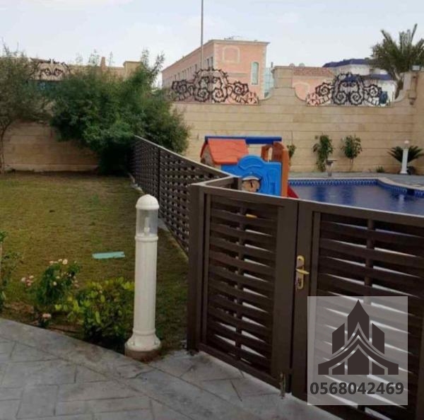 مظلات مسابح