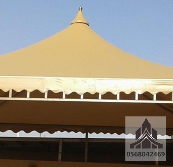 مظلات هرمية