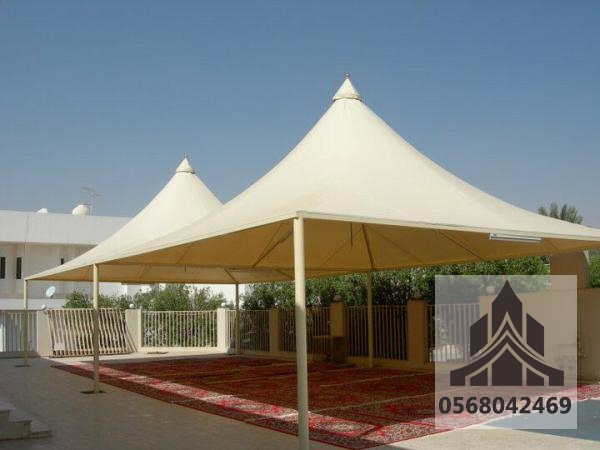 مظلات هرمية